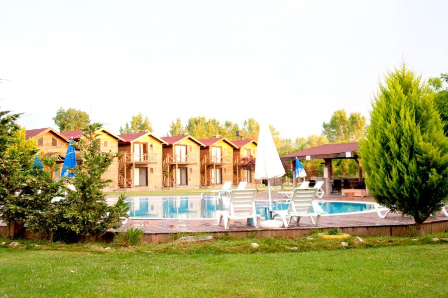 Gizemli Nehir Otel